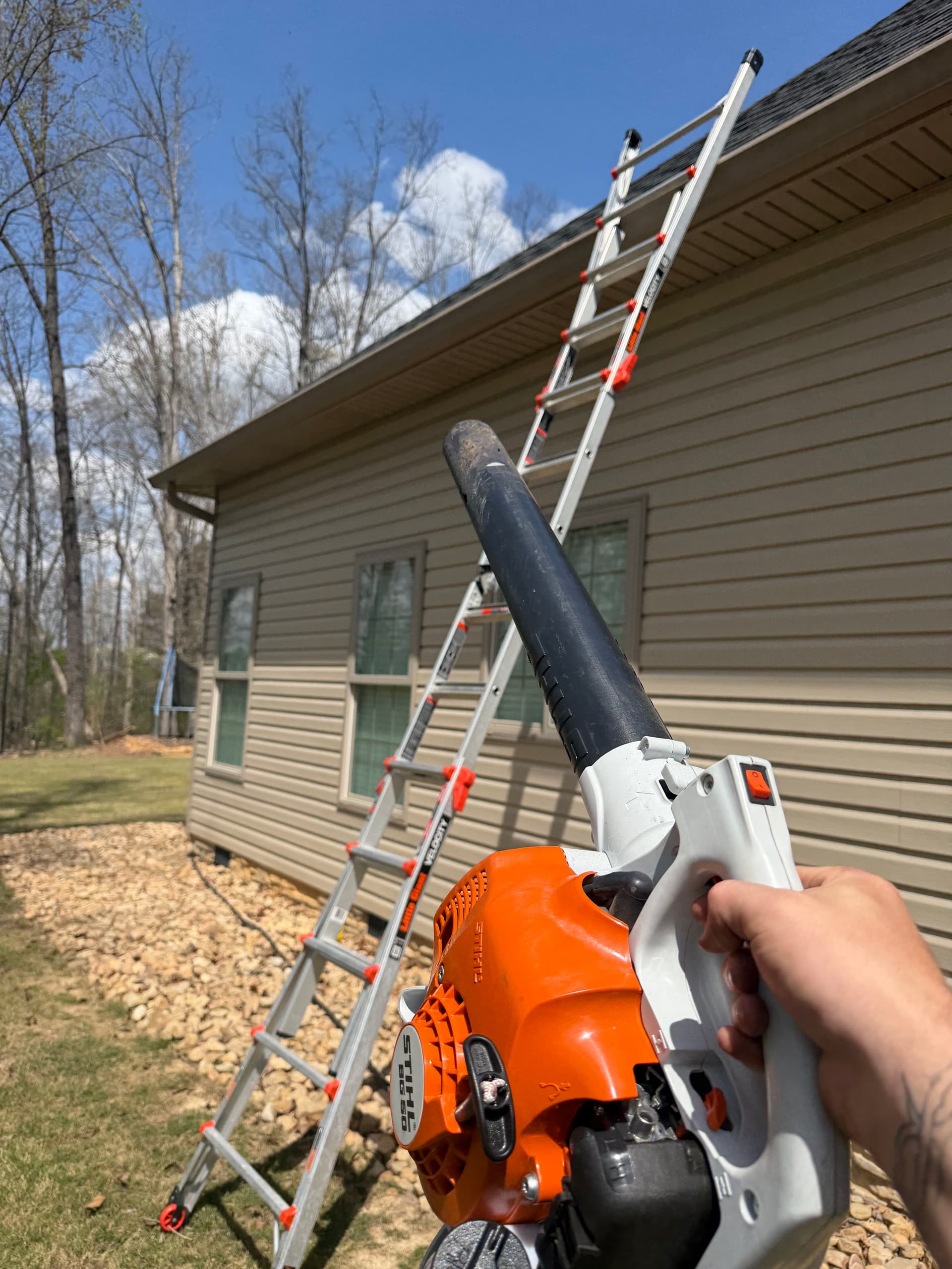 Gallery photos for Clogged Gutters Are a Problem Waiting to Happen: Image #1